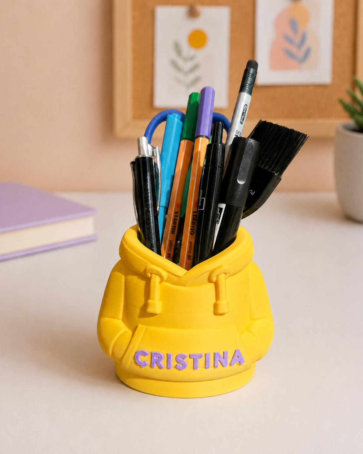 Suport de pixuri personalizat cu nume – imprimat 3D