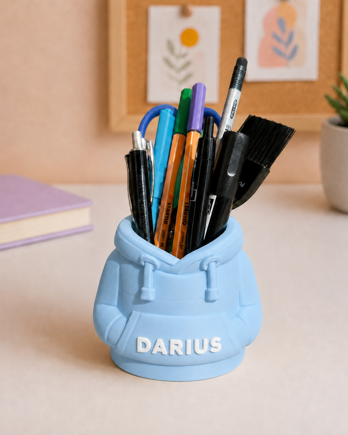 Suport de pixuri personalizat cu nume – imprimat 3D