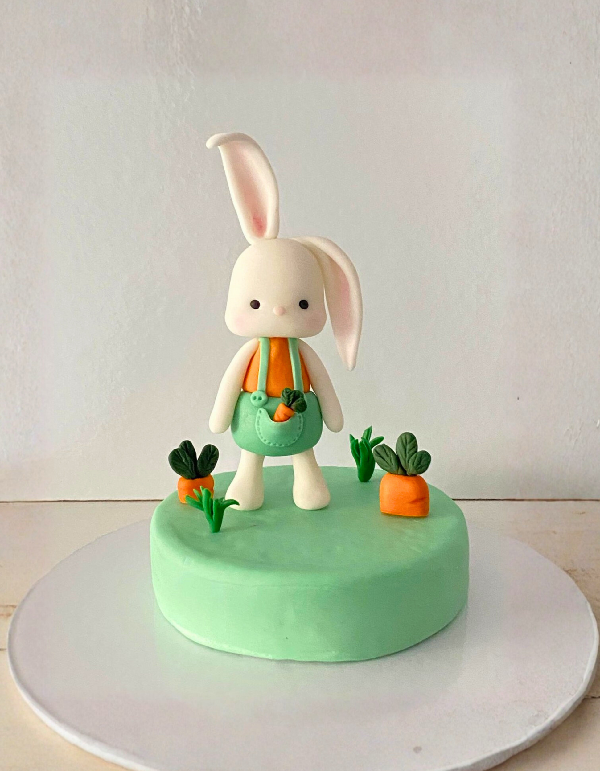 Iepuraș Băiețel - Figurină Tort