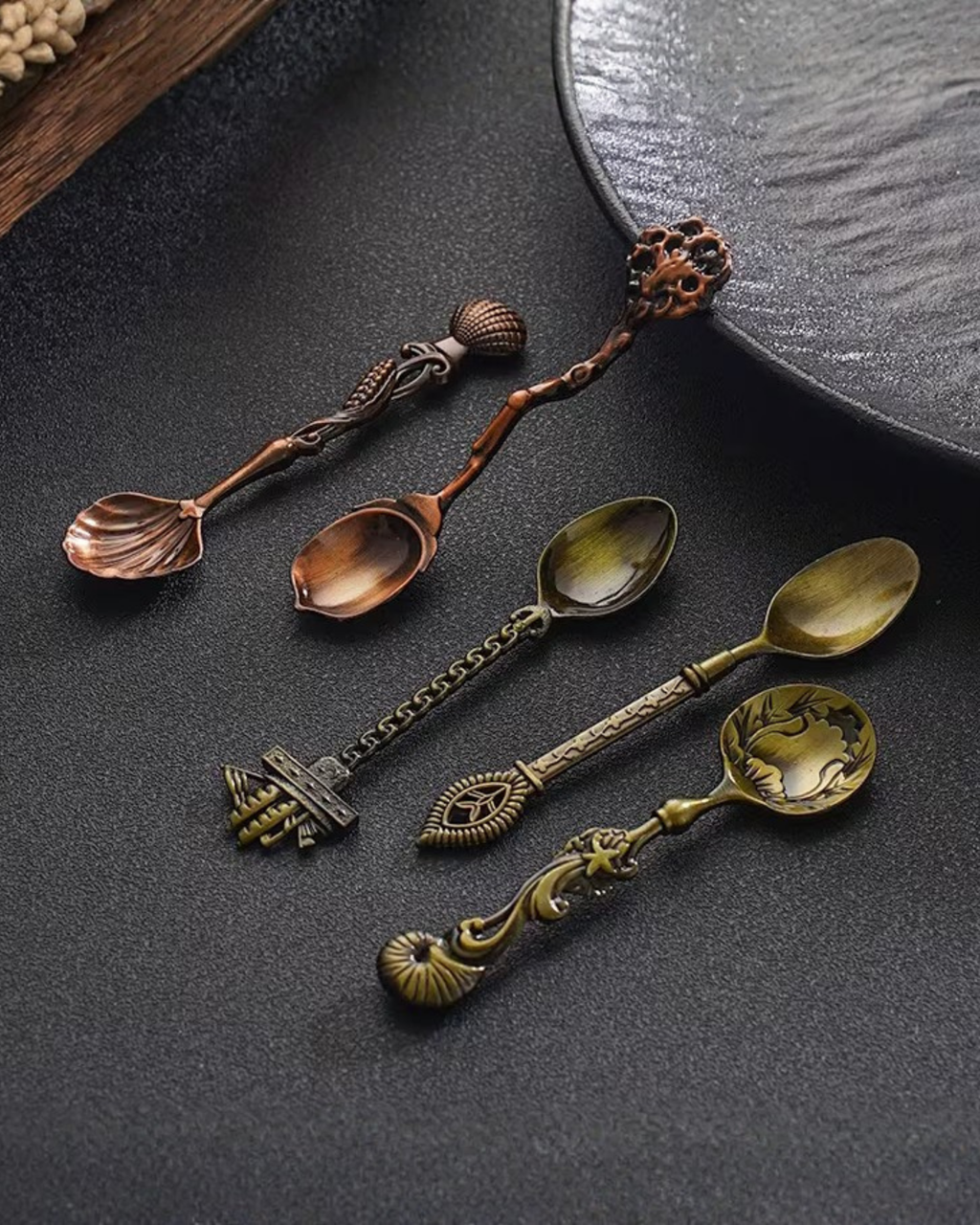 Set 5 lingurițe pentru desert – Design vintage