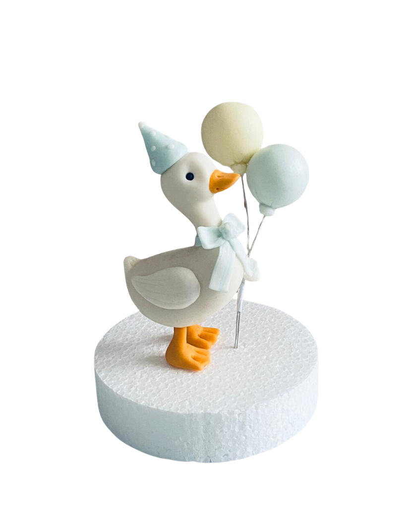 Figurina pentru tort in forma de ratusca baietel