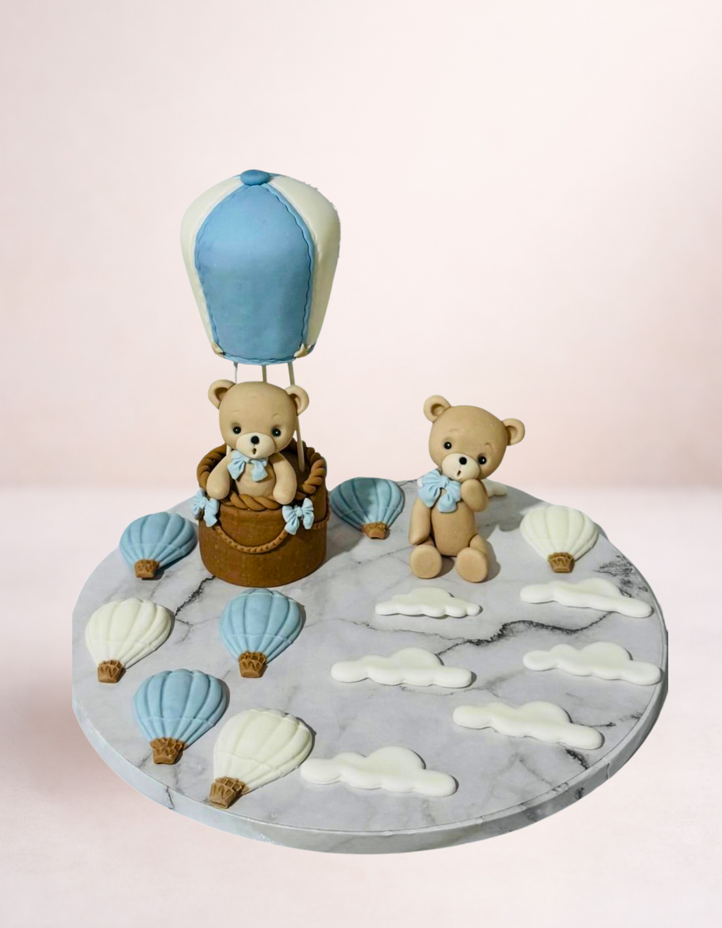 Set de figurine pentru tort in forma de 2 ursuleti in balon cu aer cald 