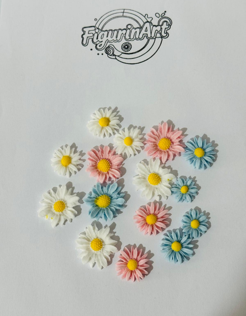 Figurina pentru tort din pasta de zahar in forma de floricele