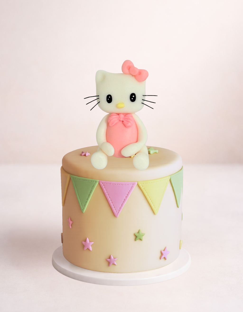 Figurina pentru tort din pasta de zahar in forma de Hello Kitty