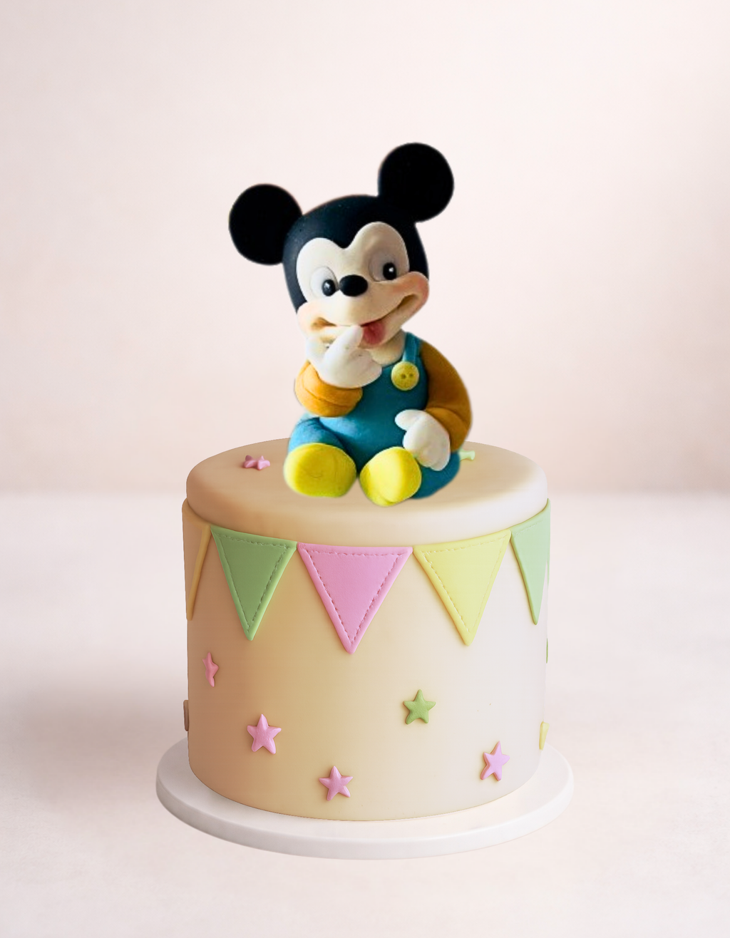 Figurina pentru tort din pasta de zahar in forma de Mickey Mouse