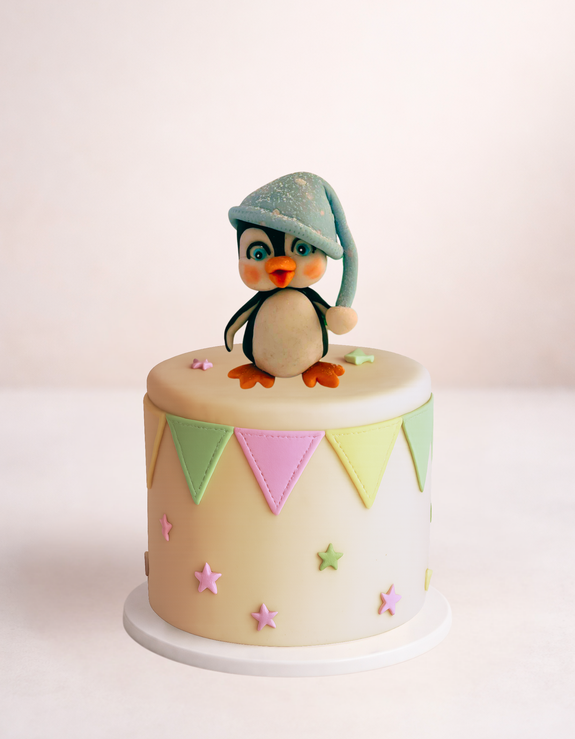 Figurina pentru tort din pasta de zahar in forma de Pinguin Craciun