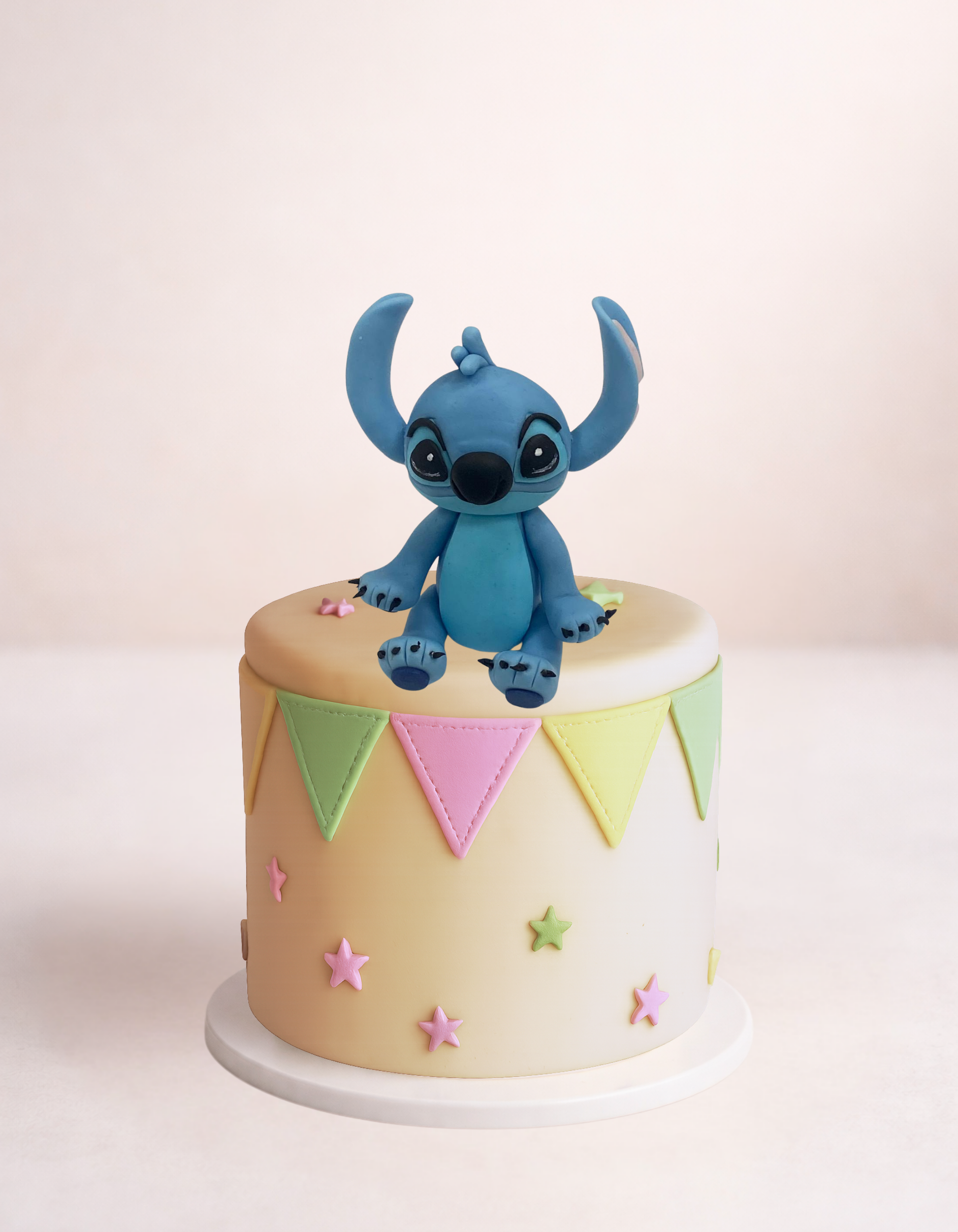 Figurina pentru tort din pasta de zahar in forma de Stitch