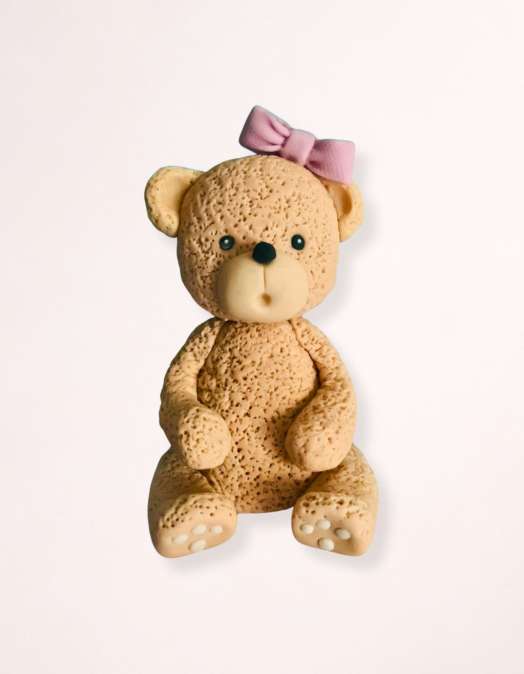 Figurină tort în formă de Ursuleț, realizată manual din pastă de zahăr