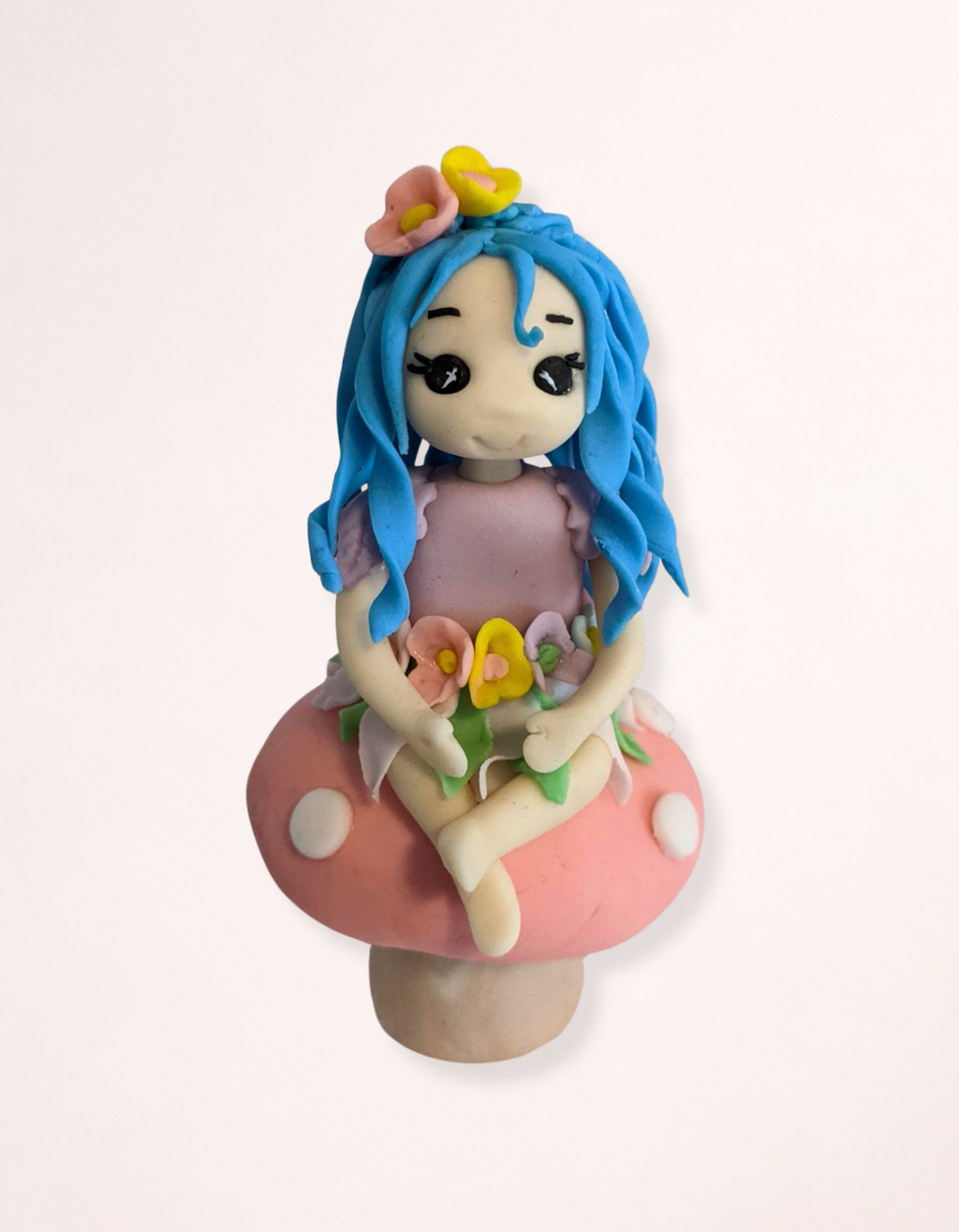 Figurina pentru tort din pasta de zahar in forma de Zana Magica