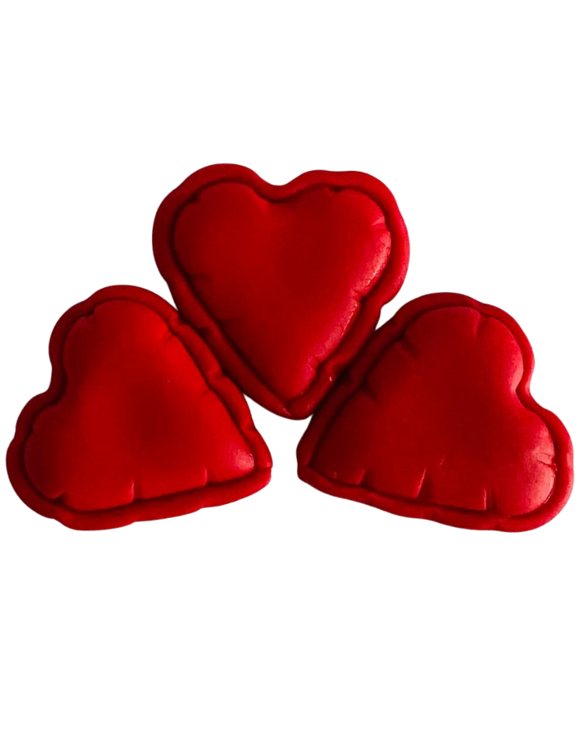 Set Figurine pentru tort - 10 inimioare roșii